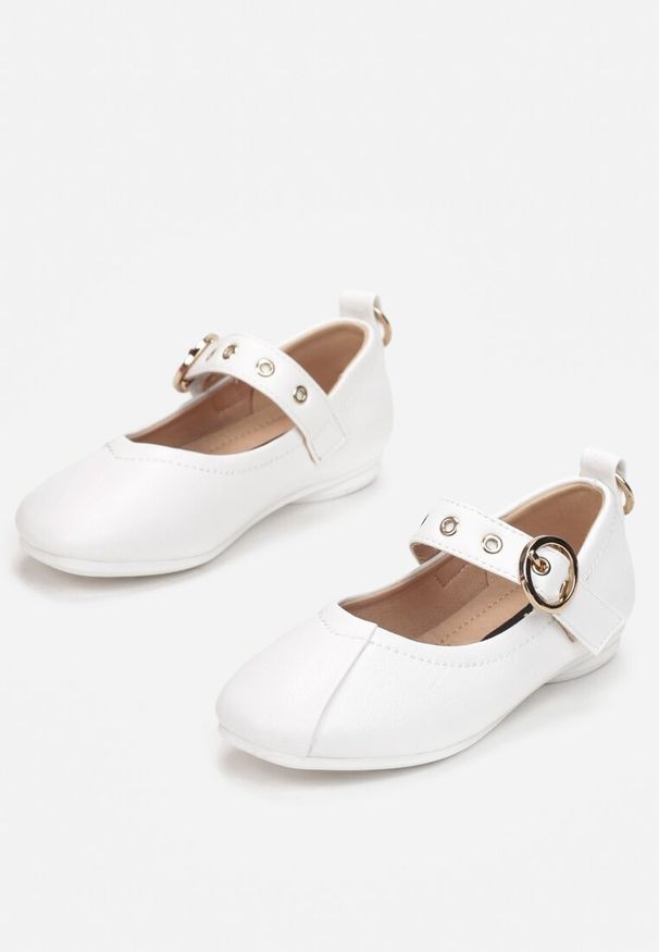 Born2be - Białe Balerinki Azegen. Zapięcie: rzepy. Kolor: biały. Sezon: lato. Styl: elegancki