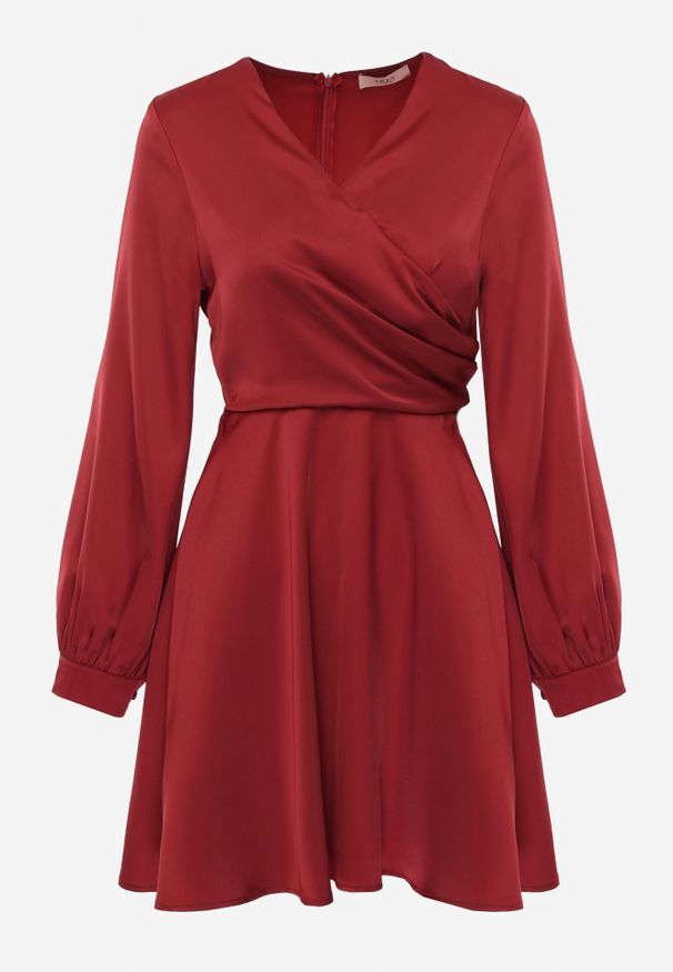 Born2be - Czerwona Satynowa Sukienka VICES z Bawełny o Kopertowym Kroju Glanita. Okazja: na randkę, na wesele, na ślub cywilny. Kolor: czerwony. Materiał: bawełna, satyna. Typ sukienki: kopertowe. Styl: elegancki, klasyczny