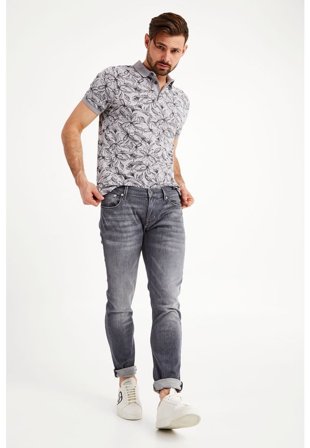 POLO PHARELL JOOP!. Typ kołnierza: polo. Materiał: bawełna. Wzór: nadruk, jednolity. Styl: sportowy