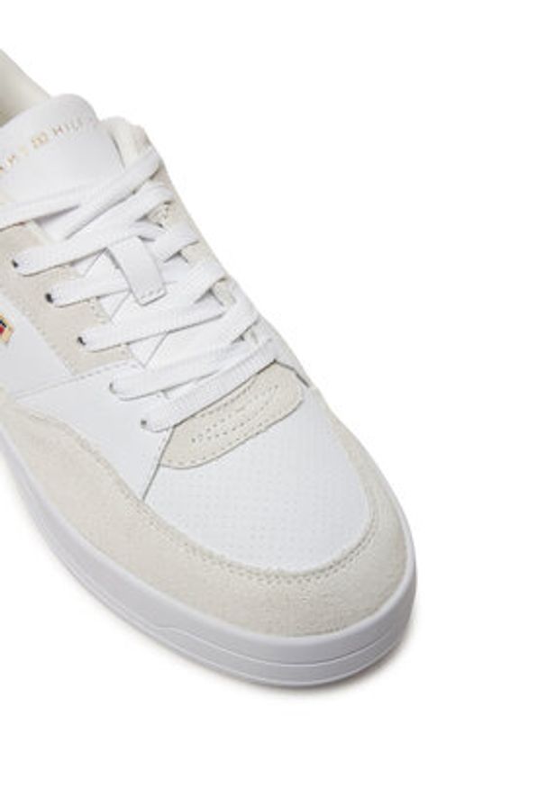 TOMMY HILFIGER - Tommy Hilfiger Sneakersy Essent Basket FW0FW08615 Biały. Kolor: biały. Materiał: skóra