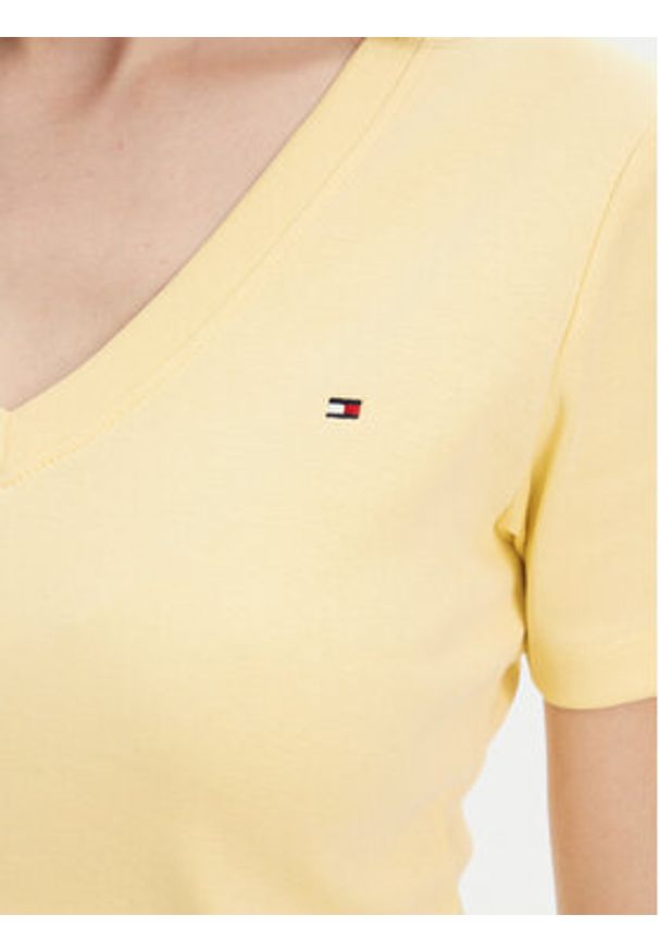 TOMMY HILFIGER - Tommy Hilfiger T-Shirt New Cody WW0WW40584 Żółty Slim Fit. Kolor: żółty. Materiał: bawełna