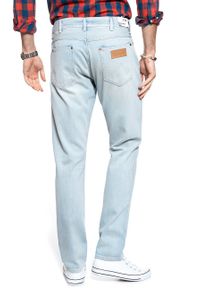 Wrangler - WRANGLER SPODNIE MĘSKIE SLIDER ICY BLUE W18RFH27D #9