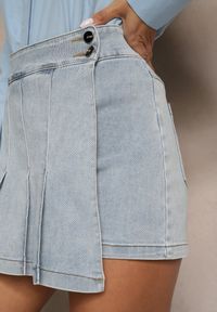 Renee - Jasnoniebieskie Plisowane Jeansowe Spódnico-Szorty z Bawełny Firvesia. Okazja: na co dzień. Stan: podwyższony. Kolor: niebieski. Materiał: bawełna, jeans. Styl: elegancki, casual #3