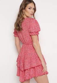 Born2be - Czerwona Sukienka z Gumką w Talii z Kopertowym Dekoltem Ianveia. Kolor: czerwony. Typ sukienki: kopertowe #2