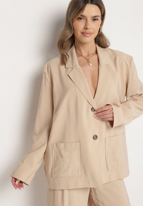 Born2be - Beżowa Marynarka Oversize Pudełkowa z Kieszeniami z Modalu Mavelisse. Okazja: na co dzień. Kolor: beżowy. Materiał: jeans. Styl: casual, elegancki