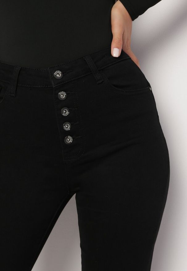 Born2be - Czarne Jeansy Dzwony Push Up Keharre. Stan: podwyższony. Kolor: czarny