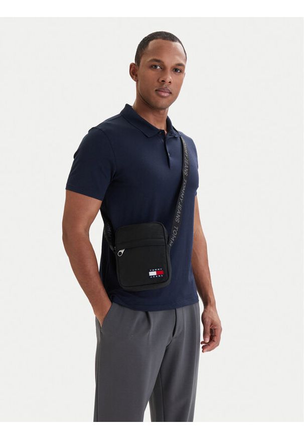 Tommy Jeans Saszetka Tjm Ess Daily Ripstop Reporter AM0AM14211 Czarny. Kolor: czarny. Materiał: materiał