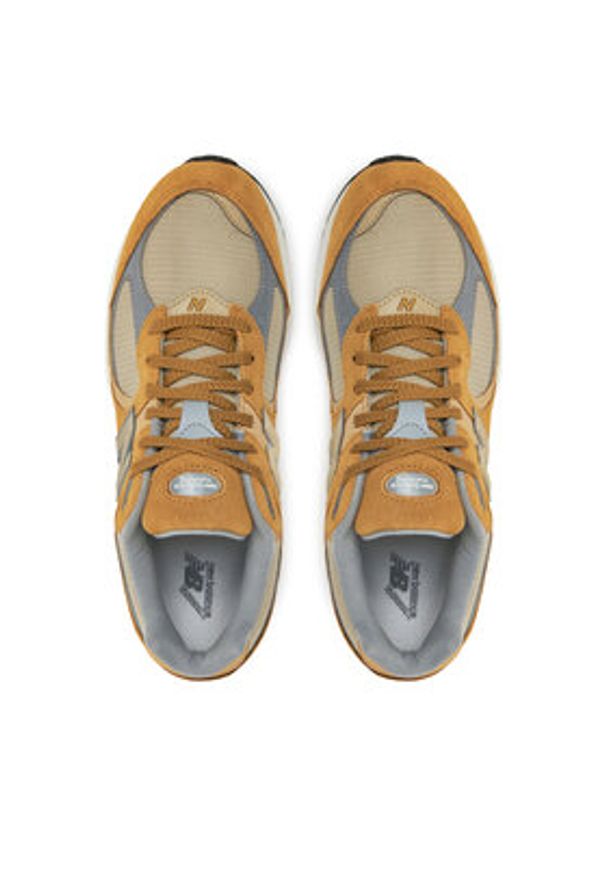 New Balance Sneakersy U2002RCE Żółty. Kolor: żółty. Materiał: skóra, zamsz