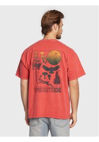 BDG Urban Outfitters T-Shirt 75326470 Czerwony Regular Fit. Kolor: czerwony. Materiał: bawełna