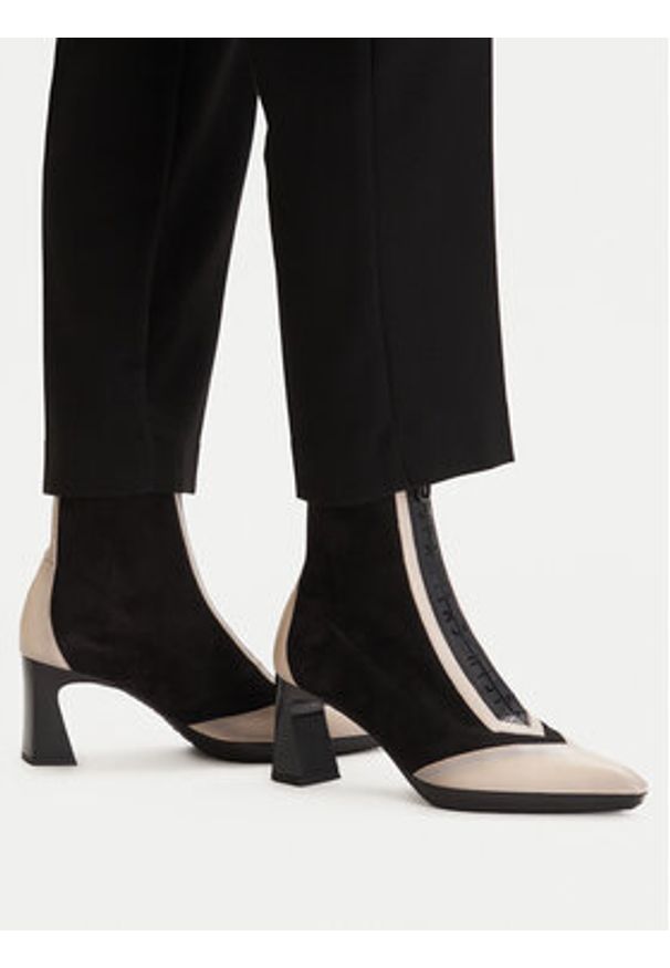 Hispanitas Botki BHI254186 Czarny. Kolor: czarny. Materiał: skóra