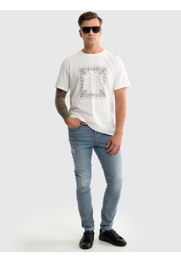 Big-Star - Sneakersy męskie ze skóry ekologicznej czarne OO174019 906. Okazja: na co dzień, na spacer. Nosek buta: okrągły. Kolor: czarny. Materiał: skóra ekologiczna. Szerokość cholewki: normalna. Sport: turystyka piesza