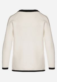 Born2be - Biały Sweter Ozdobiony Paskami i Aplikacją Tusanne. Okazja: na co dzień. Kolor: biały. Materiał: jeans. Wzór: aplikacja. Styl: casual, elegancki #6