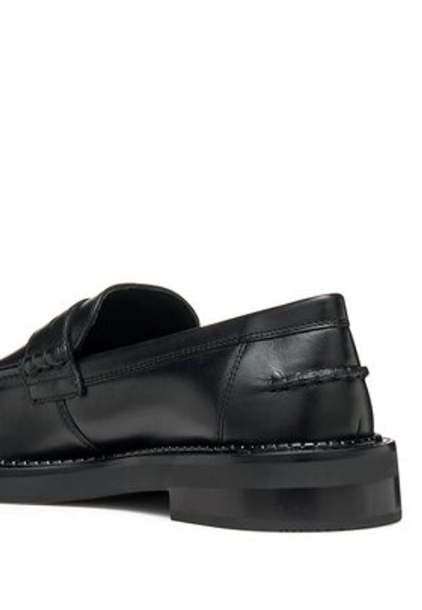 Geox Mokasyny D Serilda D56WYE 00043 C9999 Czarny. Kolor: czarny. Materiał: skóra