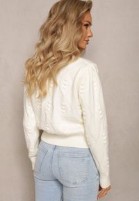Renee - Beżowy Klasyczny Sweter ze Ściągaczami i Ozdobnymi Haftami Reani. Okazja: na co dzień. Kolor: beżowy. Materiał: jeans. Wzór: haft. Styl: klasyczny #4