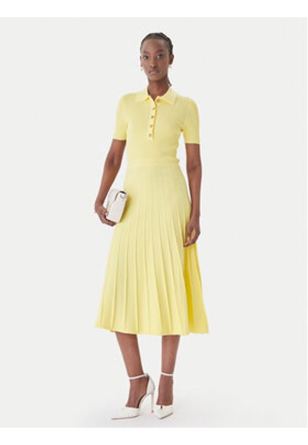 MICHAEL Michael Kors Sukienka dzianinowa MT5834F33D Żółty Regular Fit. Kolor: żółty. Materiał: wiskoza