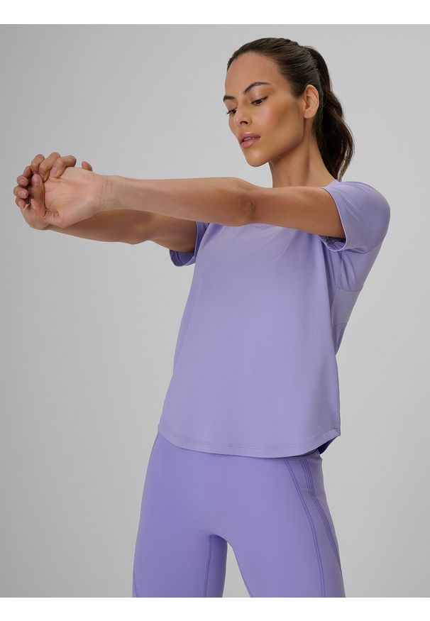 4f - 4F Koszulka treningowa regular szybkoschnąca damska - fioletowa S. Kolor: fioletowy. Materiał: materiał, włókno. Sport: fitness