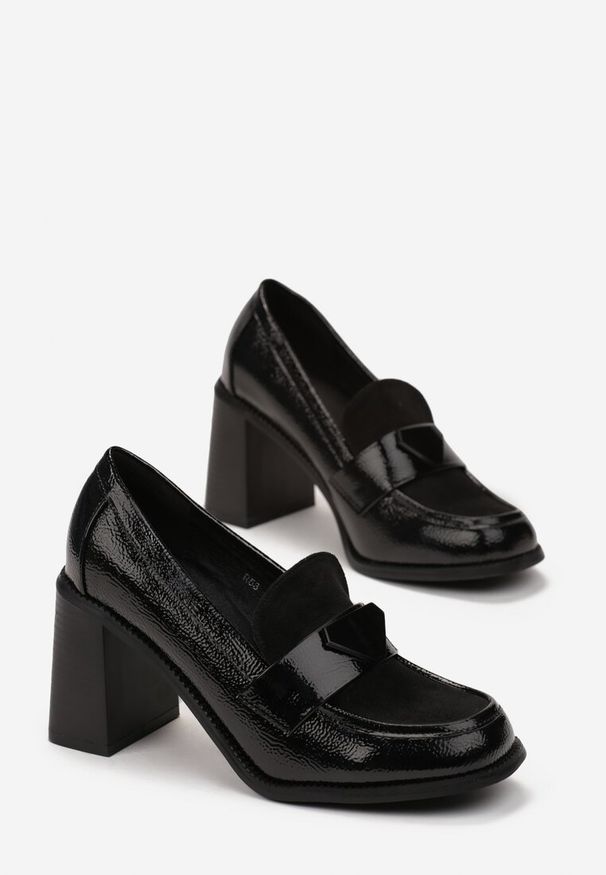Renee - Czarne Lakierowane Półbuty na Słupku Finave. Kolor: czarny. Materiał: lakier. Obcas: na słupku. Styl: elegancki