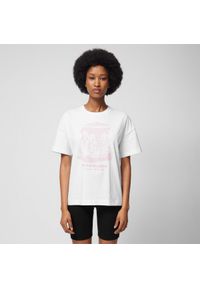 outhorn - T-shirt o kroju boxy z nadrukiem damski - złamana biel. Materiał: bawełna, materiał, dzianina. Długość: długie. Wzór: nadruk. Sezon: wiosna #3