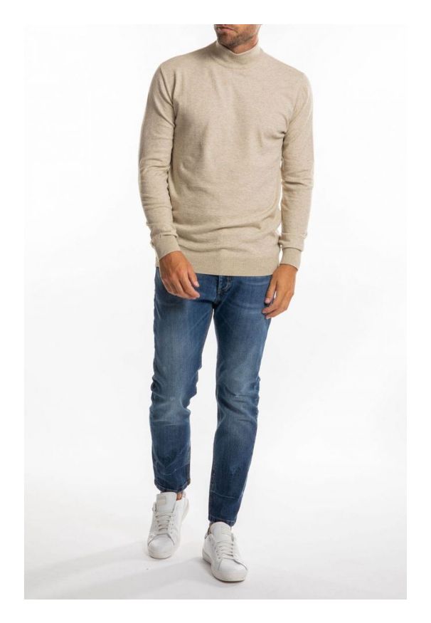 Takeshy Kurosawa Sweter "Lupetto" | 83389 | Lupetto | Mężczyzna | Beżowy. Okazja: na co dzień. Kolor: beżowy. Materiał: poliamid, wiskoza, poliester. Wzór: aplikacja. Styl: casual