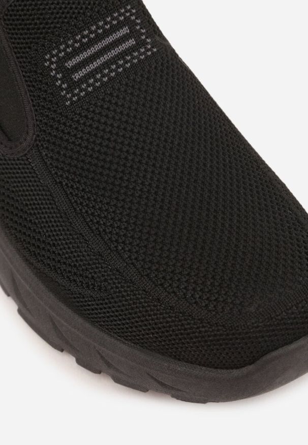 Born2be - Czarne Wsuwane Buty Sportowe Sneakersy z Siateczki z Elastycznymi Wstawkami Aerero. Okazja: na spacer, na co dzień, na spotkanie biznesowe. Zapięcie: bez zapięcia. Kolor: czarny. Materiał: jeans. Sport: turystyka piesza