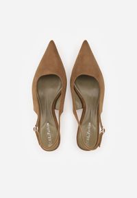 Born2be - Zielone Sandały na Szpilce Typu Kaczuszka z Odkrytą Piętą Vetiena. Okazja: na co dzień. Zapięcie: sprzączka. Kolor: zielony. Materiał: jeans. Obcas: na szpilce. Styl: casual, elegancki, klasyczny, wizytowy #2