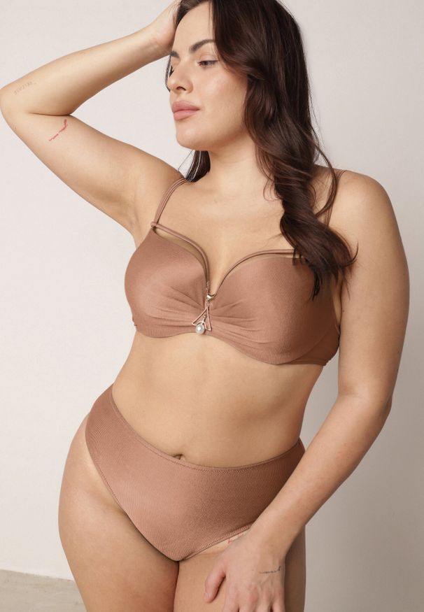 Born2be - Brązowe Bikini Majtki Figi i Biustonosz z Paskami i Perłową Aplikacją Cahresha. Kolor: brązowy. Wzór: aplikacja