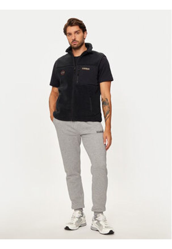 Napapijri Kamizelka Yupik NP0A4HZK Czarny Regular Fit. Kolor: czarny. Materiał: syntetyk