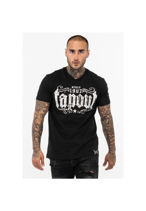 TAPOUT - Koszulka Tapout Crashed. Kolor: czarny, biały, wielokolorowy. Wzór: nadruk