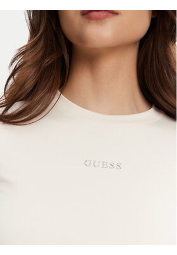 Guess T-Shirt V5RI10 KCD02 Écru Regular Fit. Materiał: syntetyk