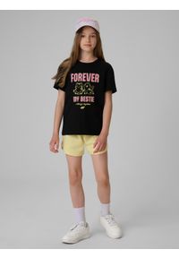 4f - 4F T-shirt regular z nadrukiem dziewczęcy - czarny 140 (9-10 lat). Okazja: na co dzień. Kolor: czarny. Materiał: materiał, bawełna, dzianina. Wzór: nadruk. Sezon: lato. Styl: casual #2