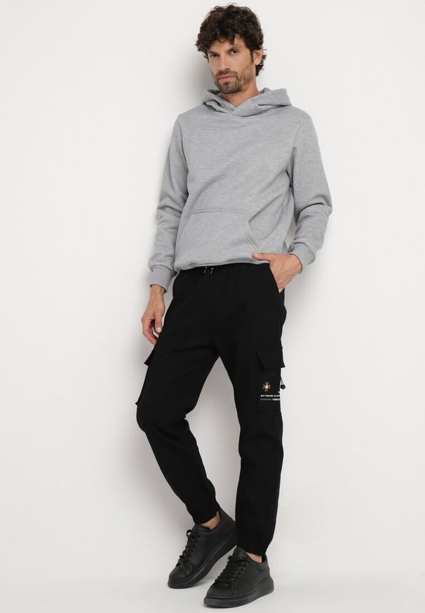 Born2be - Czarne Spodnie z Bawełną o Fasonie Cargo ze Sznurkiem w Talii Lotilie. Kolor: czarny. Materiał: bawełna. Styl: elegancki, klasyczny