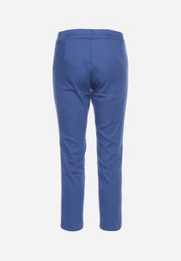 Born2be - Granatowe Spodnie z Nogawkami 7/8 z Regularną Talią Kintsu. Kolor: niebieski. Materiał: tkanina #5