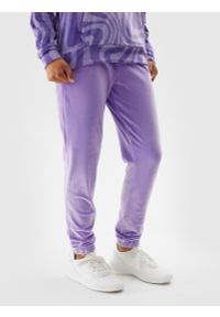 4F JUNIOR - Spodnie welurowe joggery dziewczęce - fioletowe. Okazja: na co dzień. Kolor: fioletowy. Materiał: welur. Długość: długie. Styl: casual