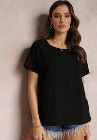 Renee - Czarny T-shirt Bawełniany z Krótkim Rękawem Kyndell. Kolor: czarny. Materiał: bawełna. Długość rękawa: krótki rękaw. Długość: krótkie. Wzór: gładki, jednolity, aplikacja. Styl: klasyczny