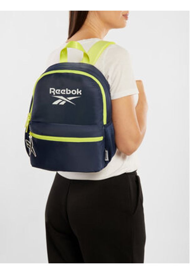 Reebok Plecak RBK-047-CCC-05 Granatowy. Kolor: niebieski. Materiał: poliester, materiał