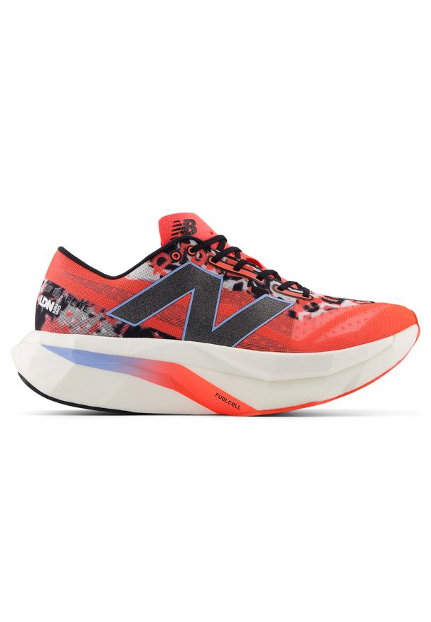 Buty męskie New Balance FuelCell SC Elite V4 MRCELLM4 – pomarańczowe. Kolor: pomarańczowy. Materiał: guma, włókno, materiał, syntetyk. Szerokość cholewki: normalna. Sport: bieganie, fitness