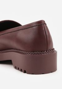 Born2be - Bordowe Mokasyny Vices ze Skórzaną Wkładką i Metaliczną Ozdobą Anlee. Okazja: na co dzień. Kolor: czerwony. Materiał: skóra. Wzór: aplikacja. Styl: casual #8