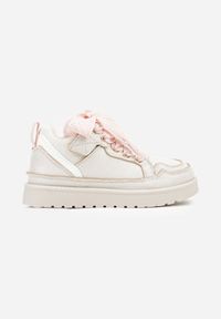 Born2be - Jasnobeżowe Sneakersy Śniegowce z Ocieplaną Wyściółką i Szerokimi Sznurówkami Naleia. Okazja: na uczelnię. Zapięcie: sznurówki. Kolor: beżowy. Materiał: jeans. Styl: sportowy, elegancki
