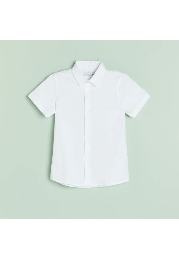 Reserved - Elegancka koszula slim fit - Biały. Kolor: biały. Styl: elegancki