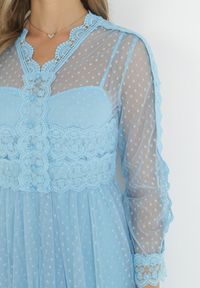 Born2be - Niebieska Tiulowa Sukienka Midi z Koronkowymi Tasiemkami i Długimi Rękawami Kabienne. Kolor: niebieski. Materiał: tiul, koronka. Długość rękawa: długi rękaw. Wzór: kropki, aplikacja. Długość: midi #4
