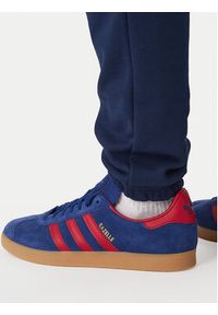 Adidas - adidas Spodnie dresowe Trefoil Essentials JD2423 Granatowy Slim Fit. Kolor: niebieski. Materiał: bawełna #4