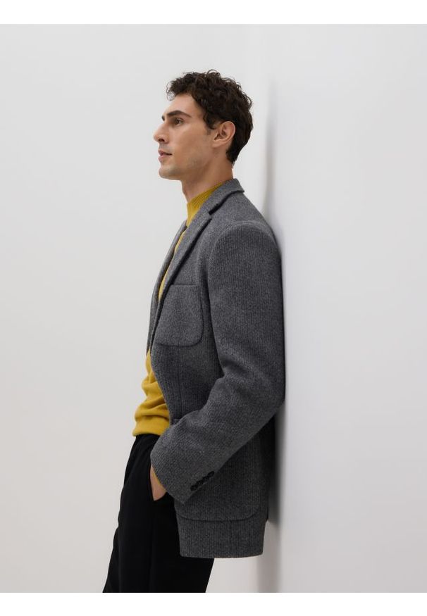 Reserved - Dzianinowa marynarka - ciemnoszary. Kolor: szary. Materiał: dzianina