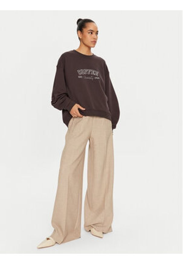 ViCOLO Bluza RS0059 Brązowy Relaxed Fit. Kolor: brązowy. Materiał: bawełna