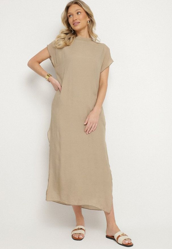 Born2be - Beżowa Sukienka Pudełkowa Ozdobiona Wiązaniem Napelira. Okazja: na co dzień. Kolor: beżowy. Materiał: jeans. Wzór: aplikacja. Styl: klasyczny, casual, elegancki
