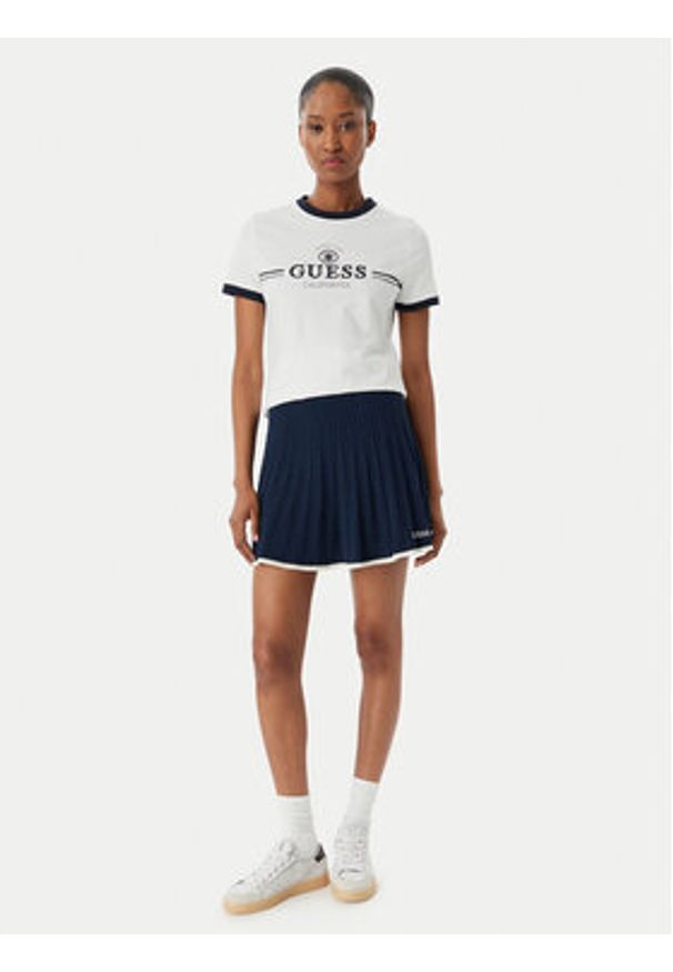 Guess T-Shirt V6GI08 K2975 Biały Regular Fit. Kolor: biały. Materiał: bawełna