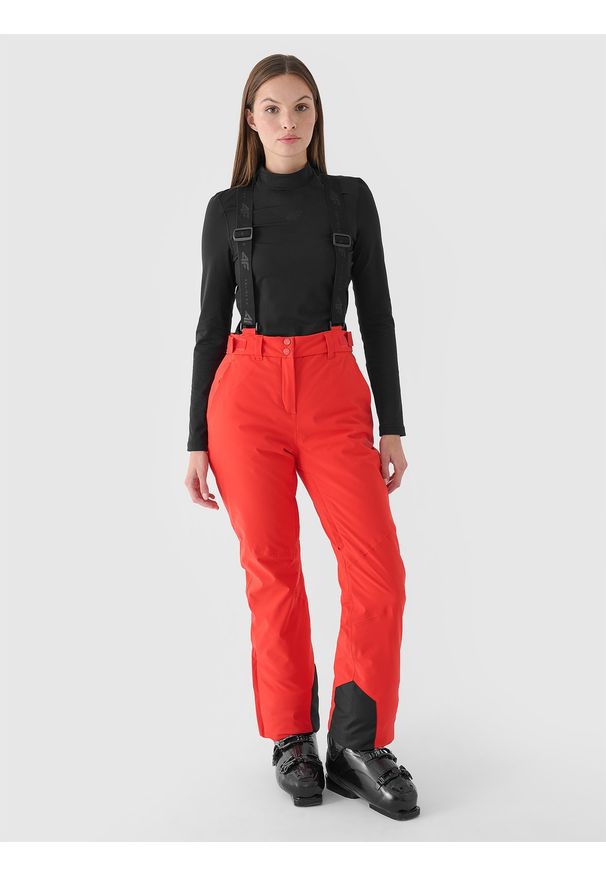 4f - 4F Spodnie narciarskie z szelkami membrana 10000 damskie - czerwone S. Kolor: czerwony. Materiał: tkanina, poliester, dzianina, materiał. Wzór: gładki. Sezon: zima. Sport: narciarstwo