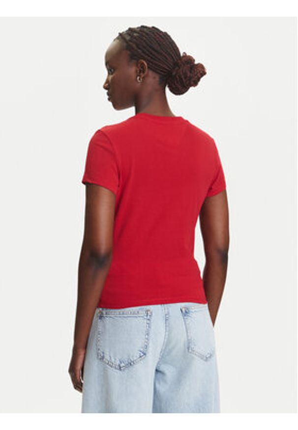 Tommy Jeans T-Shirt Linear DW0DW21422 Czerwony Slim Fit. Kolor: czerwony. Materiał: bawełna