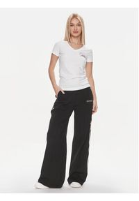 Guess T-Shirt W4RI55 J1314 Biały Slim Fit. Kolor: biały. Materiał: bawełna #4