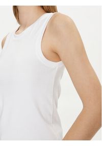GAP - Gap Top 540735-04 Biały Slim Fit. Kolor: biały. Materiał: bawełna #3