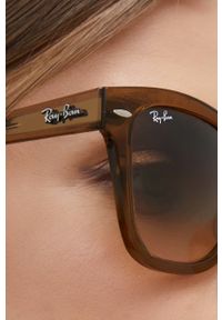 Ray-Ban okulary przeciwsłoneczne kolor brązowy. Kolor: brązowy #7